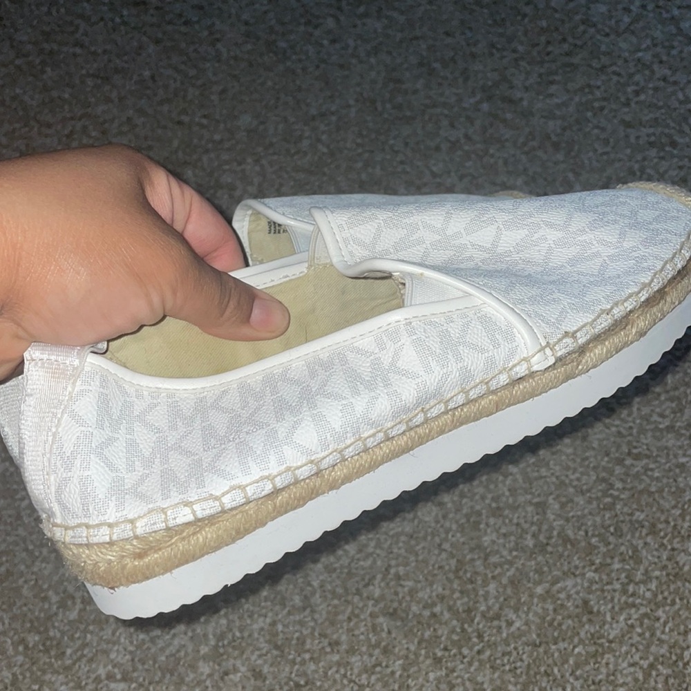 iam selling these MK shoes for $60